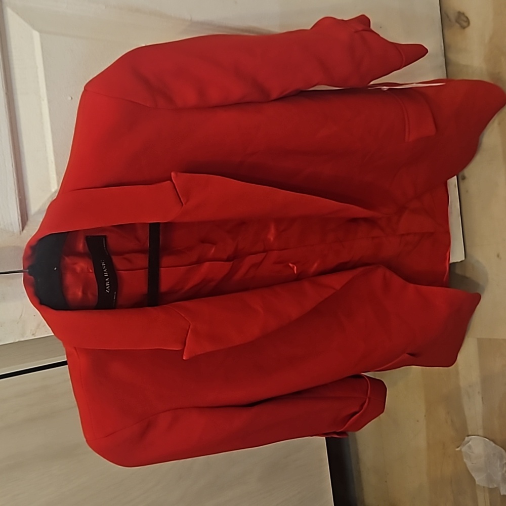 NWOT  ZARA red blazer
